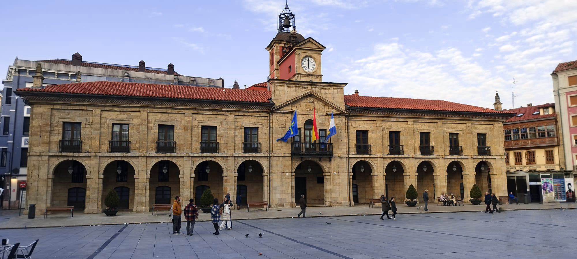 images/aviles/PlazaEspana-Parche.jpg